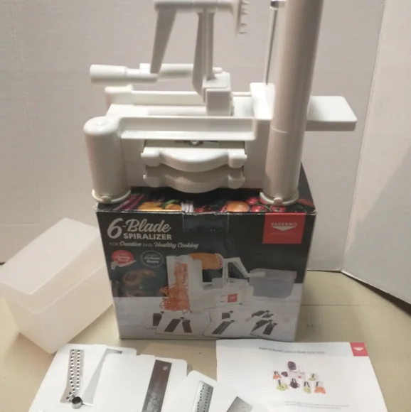 Paderno World Cuisine 6-Blade Vegetable Spiralizer. - Picture 2 of 11